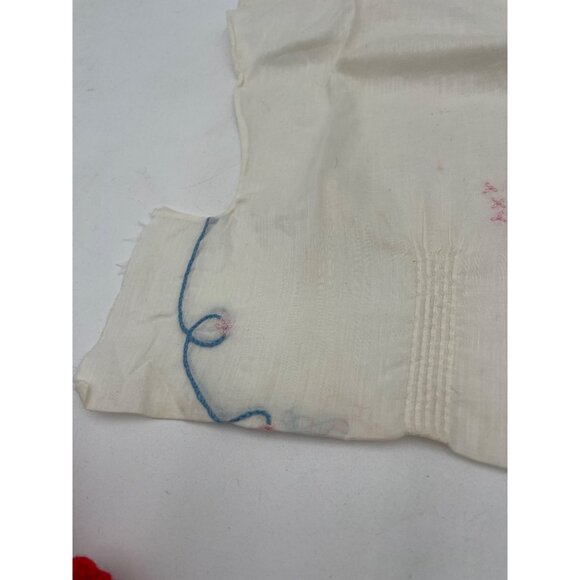 Vintage Baby Embroidered Pink Flowers & Blue Loops READ - Picture 8 of 11